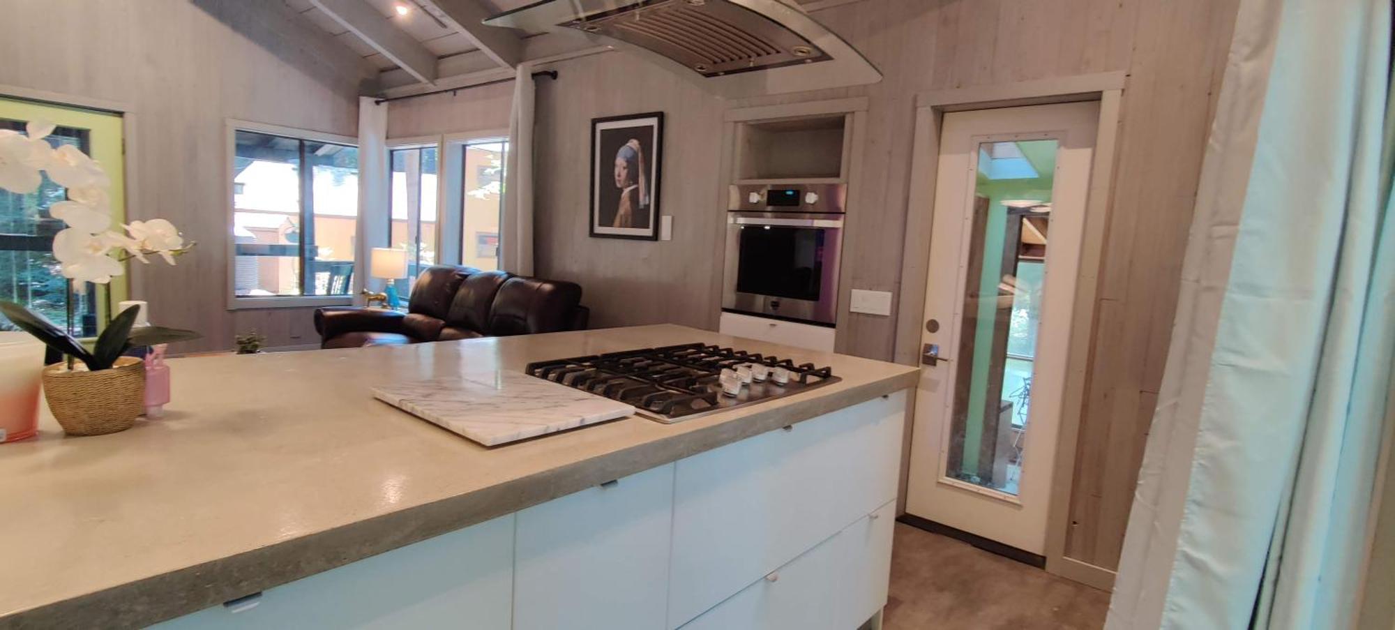 הוילה Occidental Modern House W. Fast Internet In 1 Acre Land מראה חיצוני תמונה
